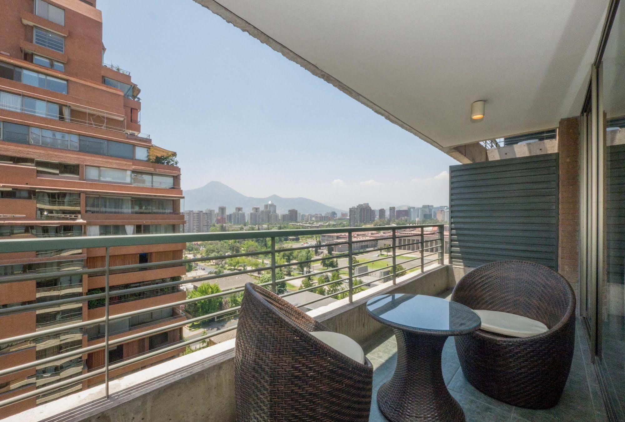 Livinnest Apartments Santiago Exterior foto