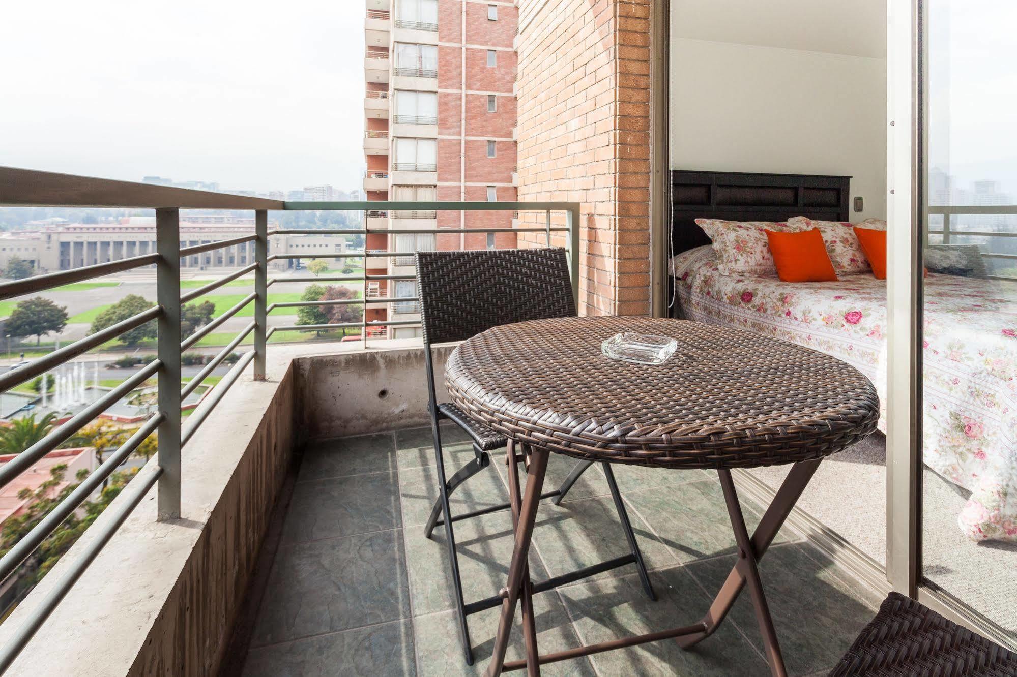 Livinnest Apartments Santiago Exterior foto